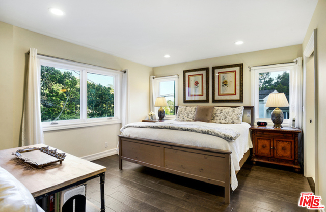 9647 Heather Road Beverly Hills, CA 90210 - Photo 8 of 27 Gallery Image 8