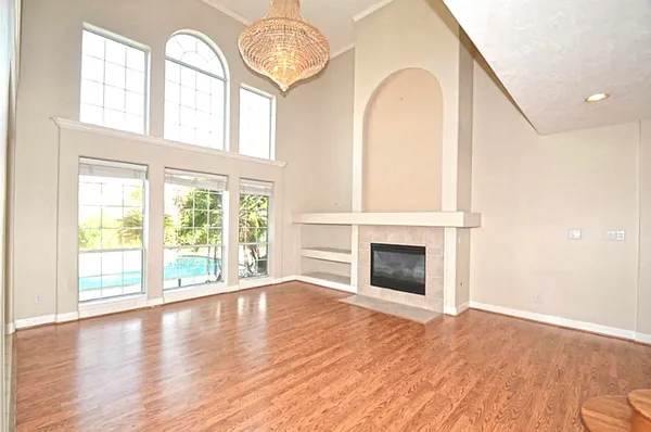 $3,999 | 5926 Solar Point Lane, Houston, TX 77041