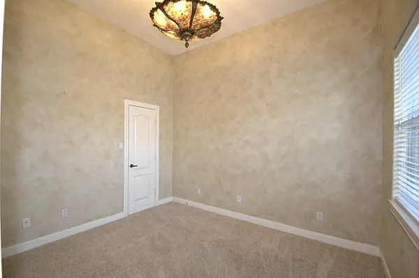 $3,999 | 5926 Solar Point Lane, Houston, TX 77041