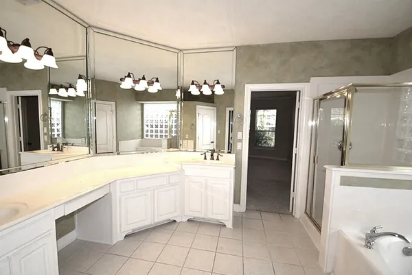 $3,999 | 5926 Solar Point Lane, Houston, TX 77041