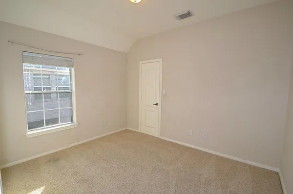 $3,999 | 5926 Solar Point Lane, Houston, TX 77041