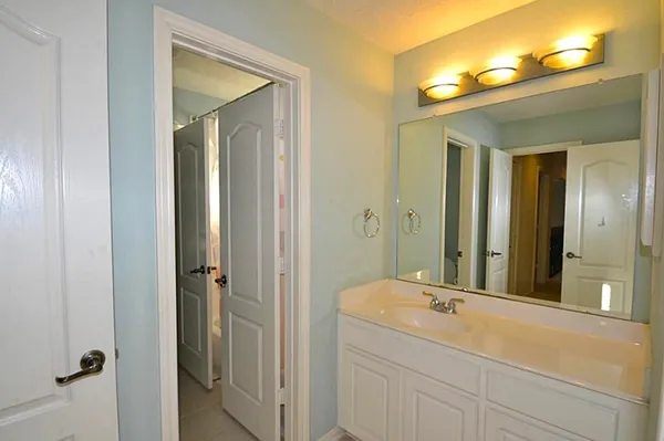 $3,999 | 5926 Solar Point Lane, Houston, TX 77041