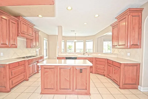 $3,999 | 5926 Solar Point Lane, Houston, TX 77041