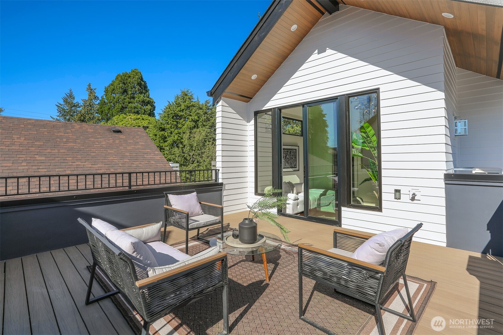 8750 13th Avenue Northwest, Unit B Seattle, WA 98117 - Photo 15 of 29