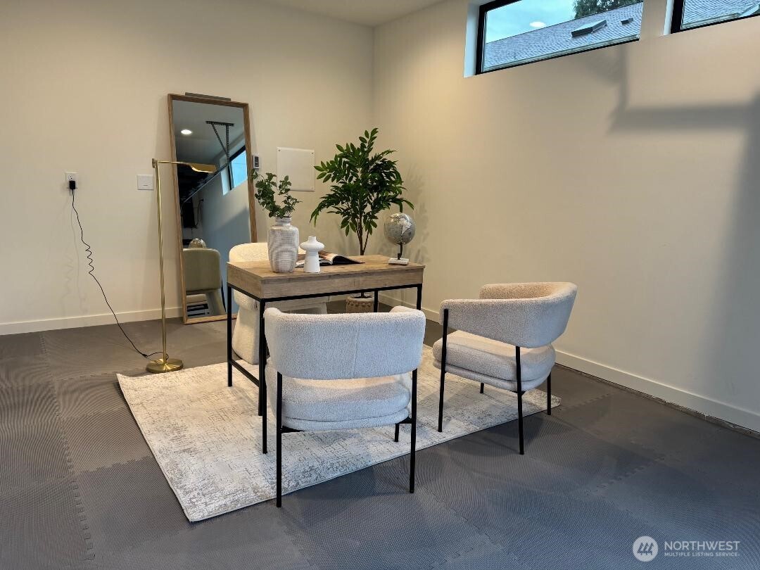 8750 13th Avenue Northwest, Unit B Seattle, WA 98117 - Photo 26 of 29