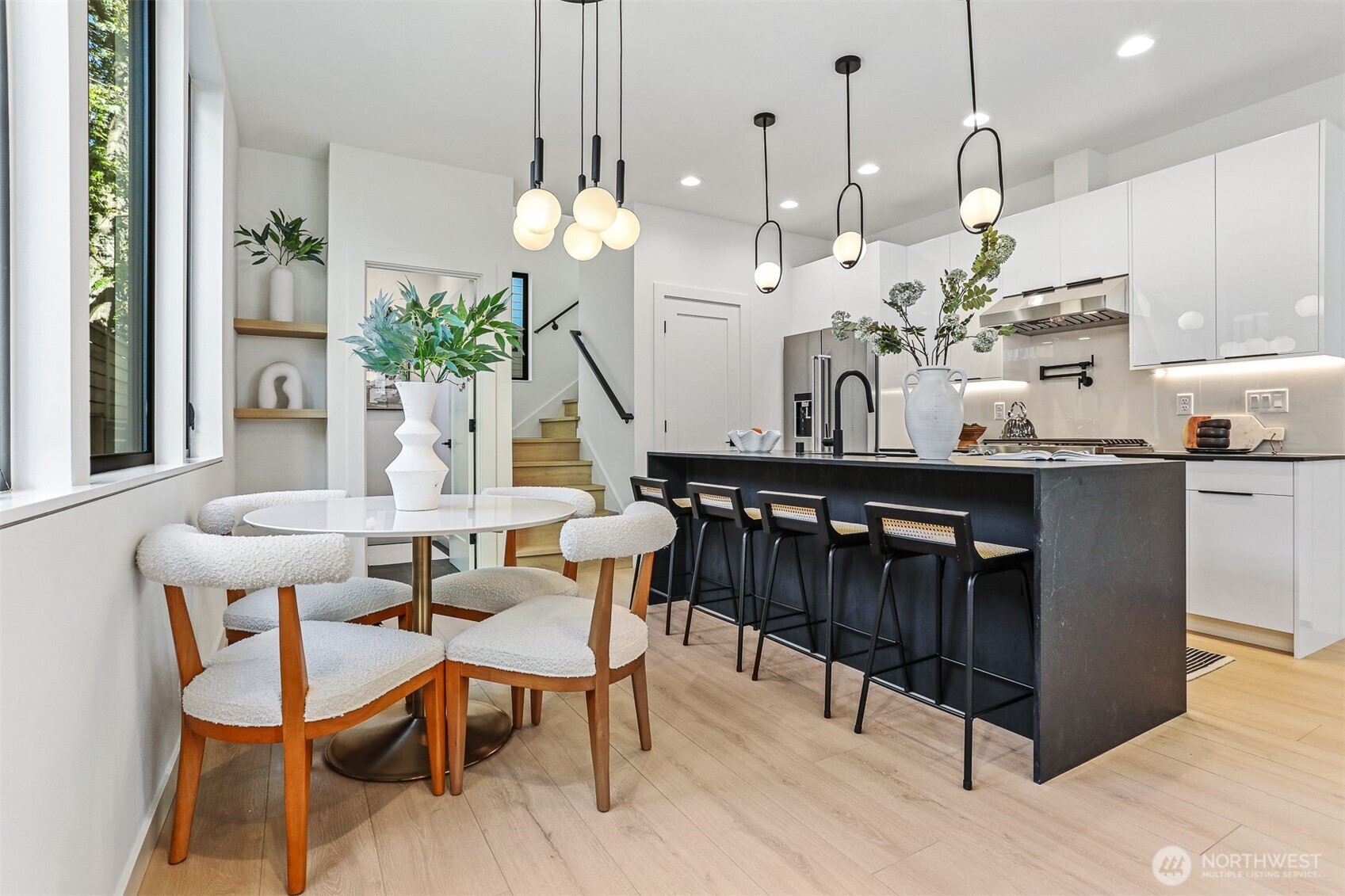 8750 13th Avenue Northwest, Unit B Seattle, WA 98117 - Photo 8 of 29