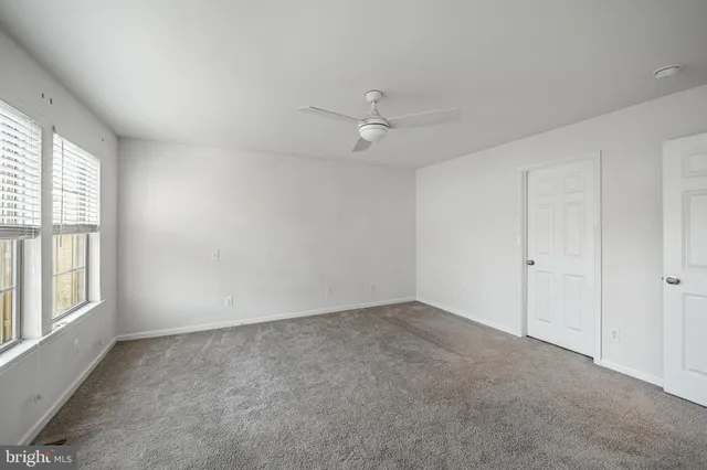 a view of utility room