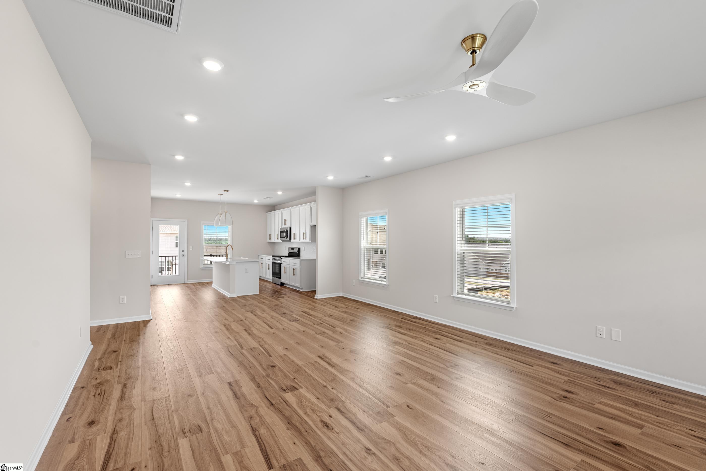 41 Leander Drive Greer, SC 29651 - Photo 3 of 30