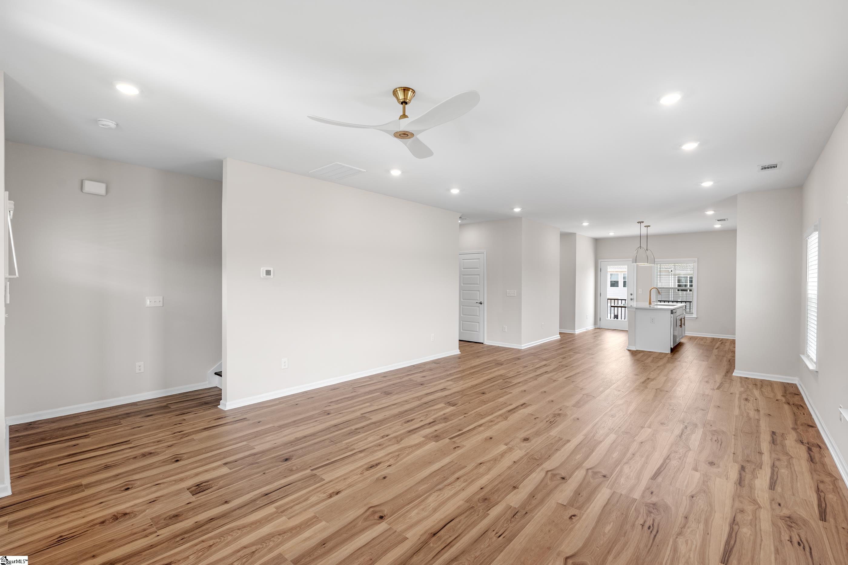 41 Leander Drive Greer, SC 29651 - Photo 4 of 30