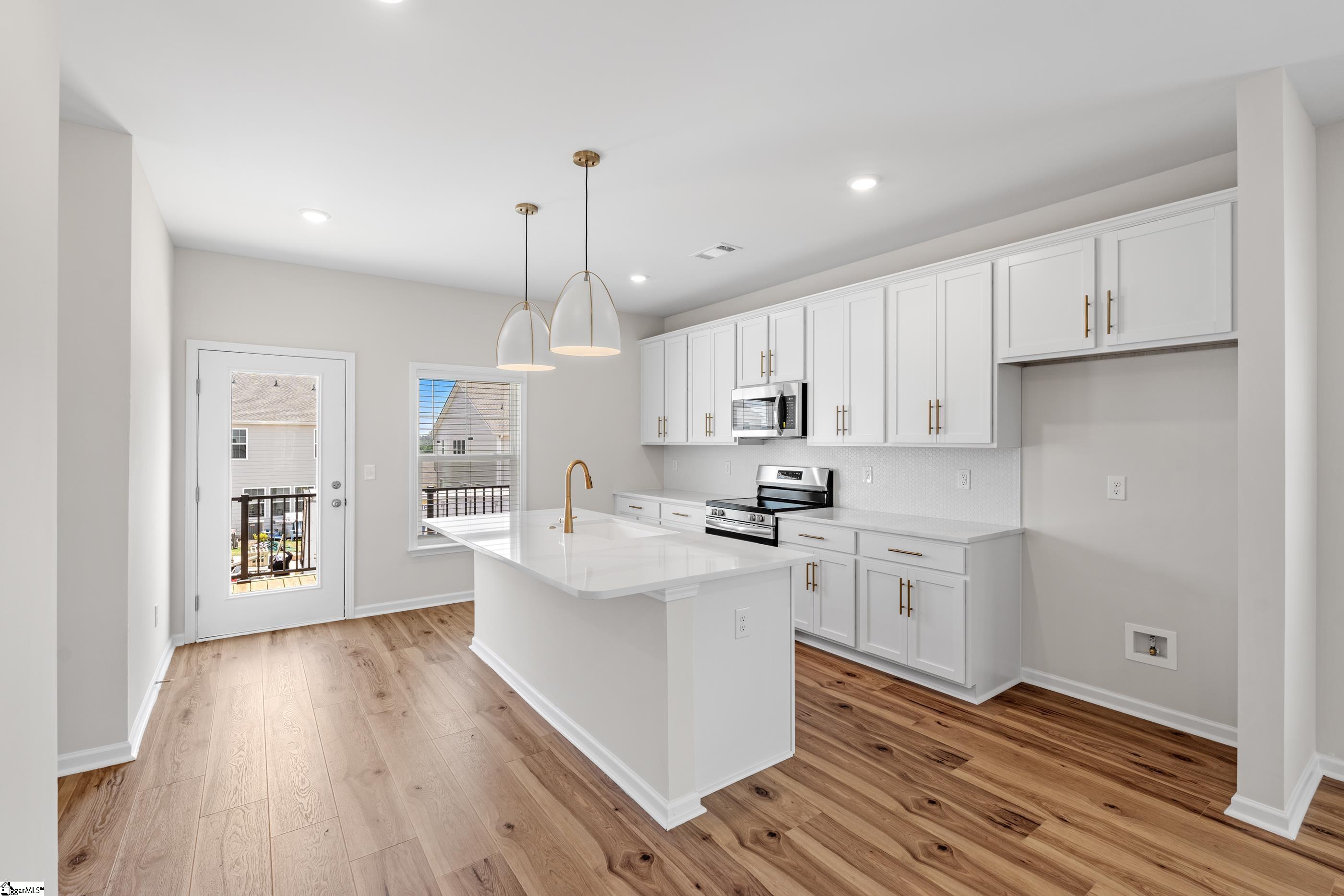 41 Leander Drive Greer, SC 29651 - Photo 6 of 30