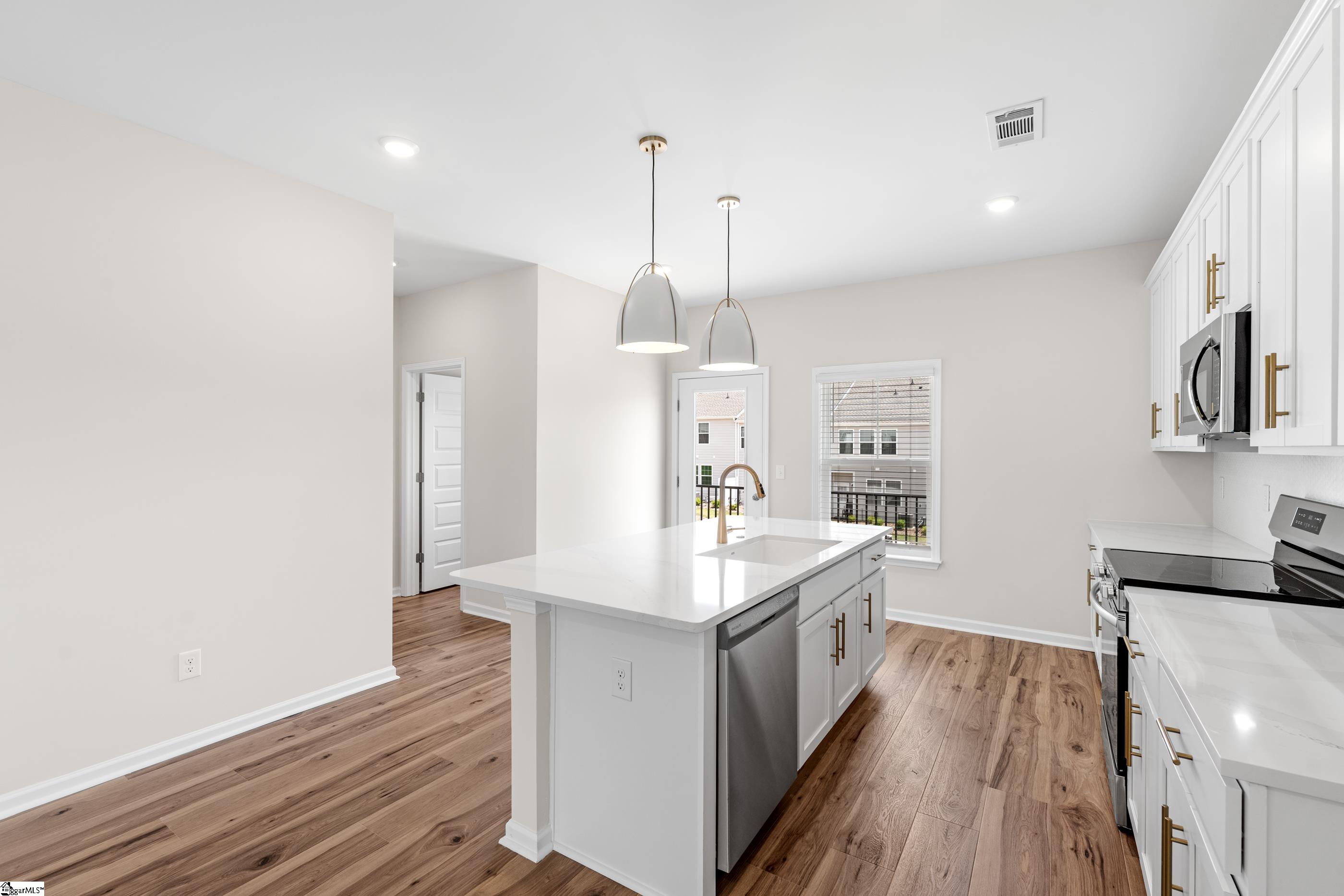 41 Leander Drive Greer, SC 29651 - Photo 8 of 30