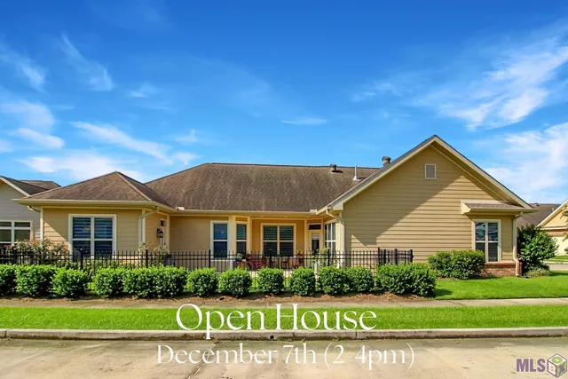 $299,000 | 7111 Village Maison Court, Unit 17, Baton Rouge, LA 70809