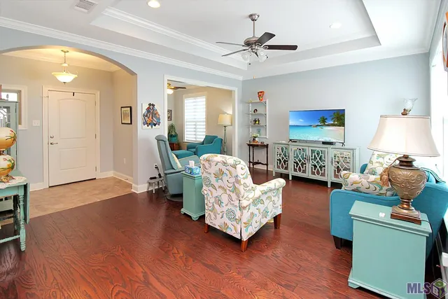 $299,000 | 7111 Village Maison Court, Unit 17, Baton Rouge, LA 70809