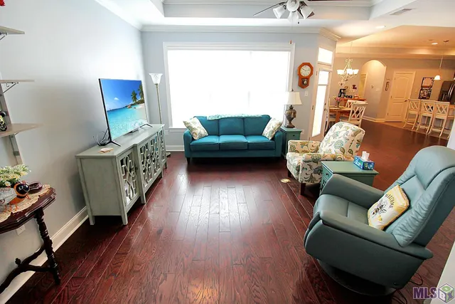 $299,000 | 7111 Village Maison Court, Unit 17, Baton Rouge, LA 70809