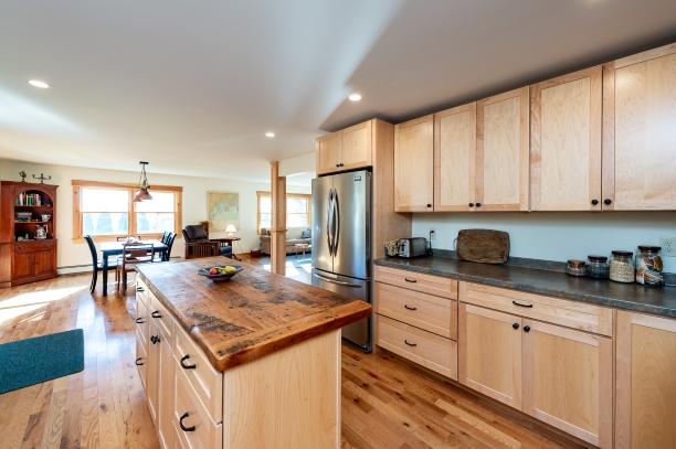 28 Windemere Road Brunswick, ME 04011 - Photo 3 of 14 DSC_1922resize