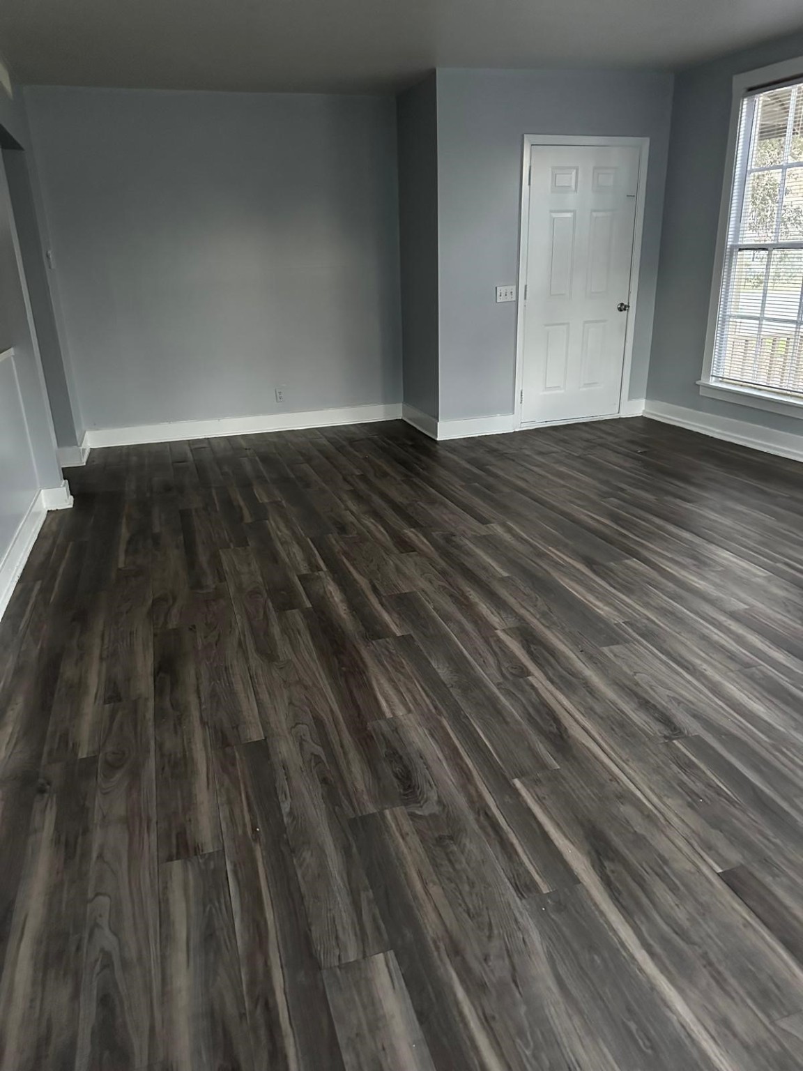 800 Travis Street, Unit LIVEOAK Columbus, TX 78934 - Photo 3 of 9