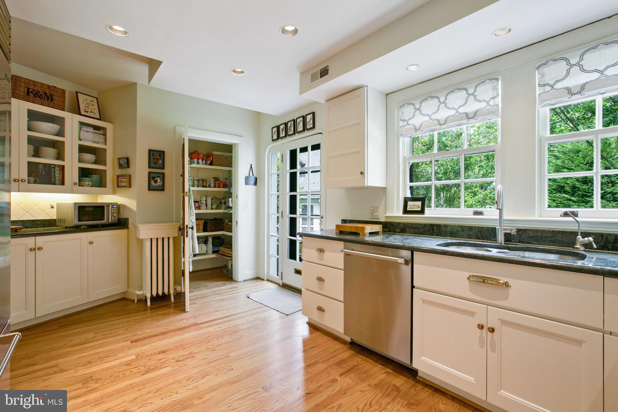 2 Englewood Road Baltimore, MD 21210 - Photo 24 of 55