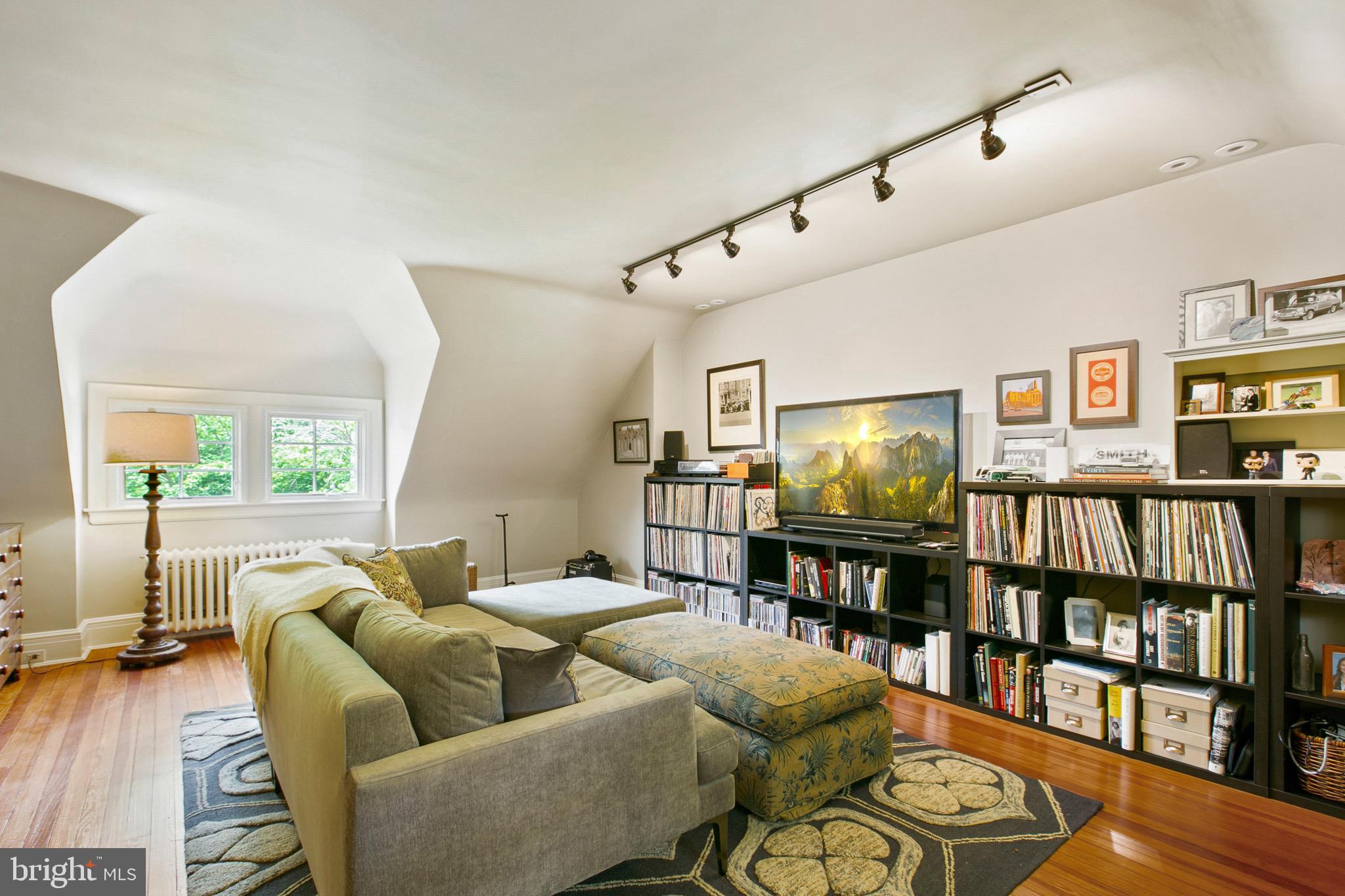 2 Englewood Road Baltimore, MD 21210 - Photo 44 of 55