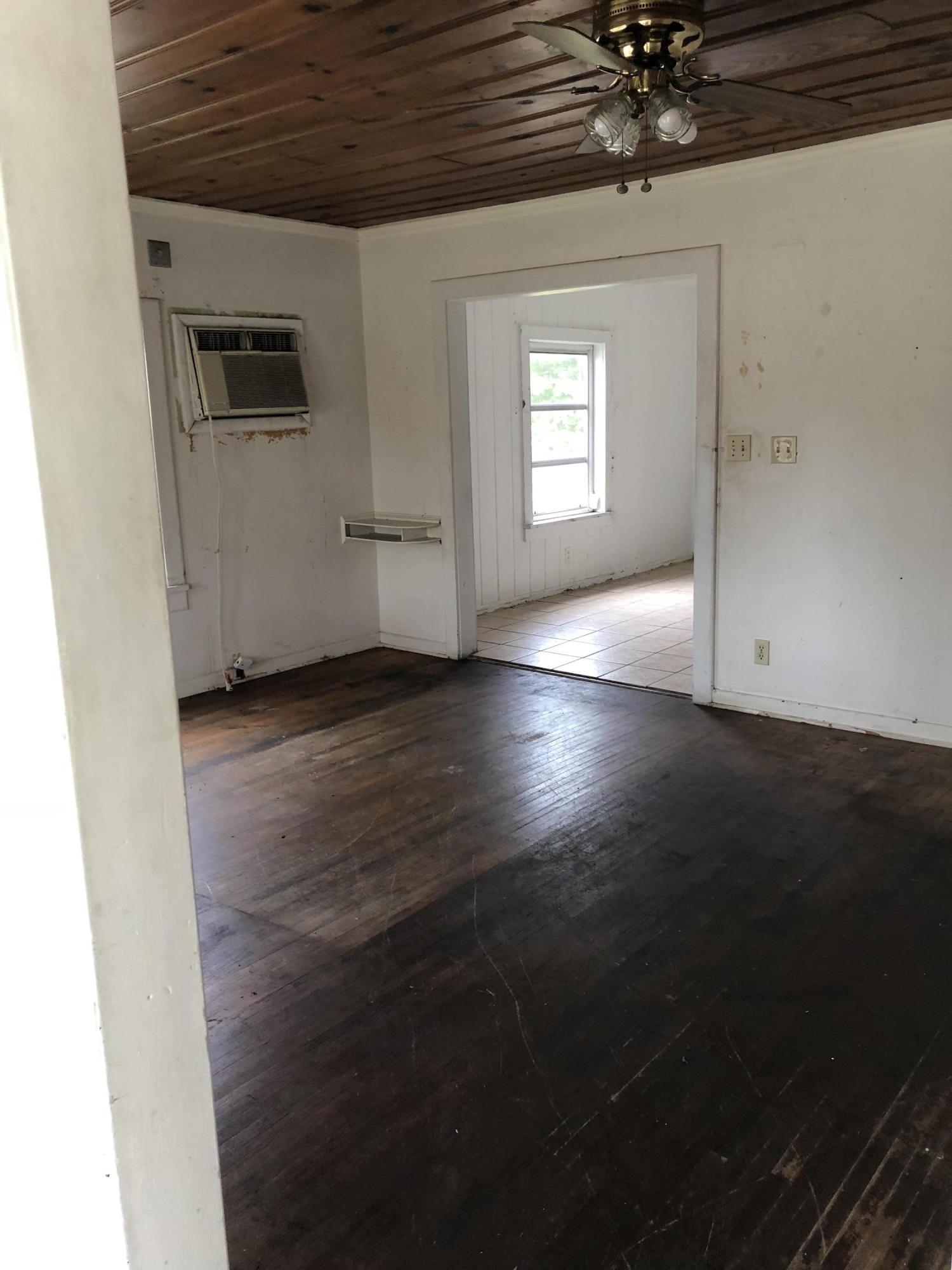 170 West 23rd Street Riviera Beach, FL 33404 - Photo 3 of 3 170 W 23rd St