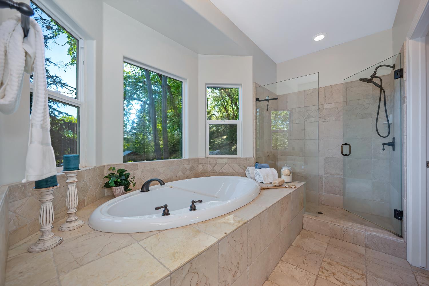 20312 Wolf Creek Road Grass Valley, CA 95949 - Photo 12 of 58