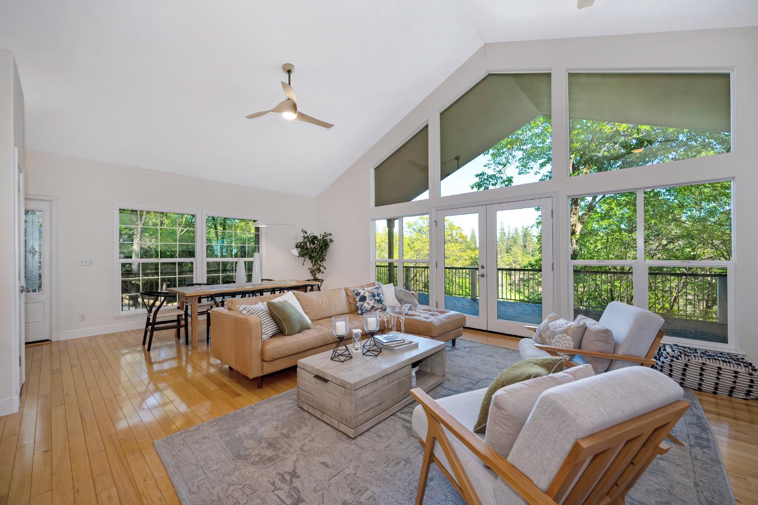 20312 Wolf Creek Road Grass Valley, CA 95949 - Photo 4 of 58