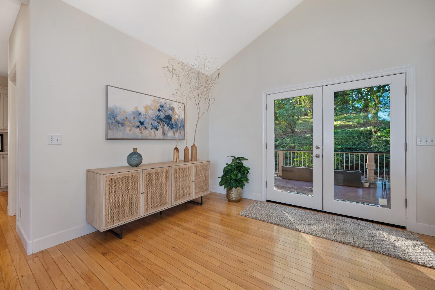 20312 Wolf Creek Road Grass Valley, CA 95949 - Photo 9 of 58