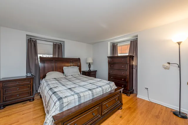 $364,000 | 419 Northgate Road, Lindenhurst, IL 60046