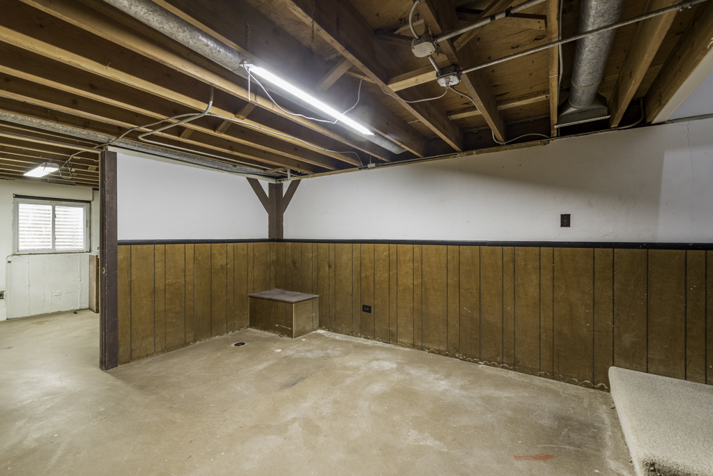 419 Northgate Road Lindenhurst, IL 60046 - Photo 18 of 23 a view of small space