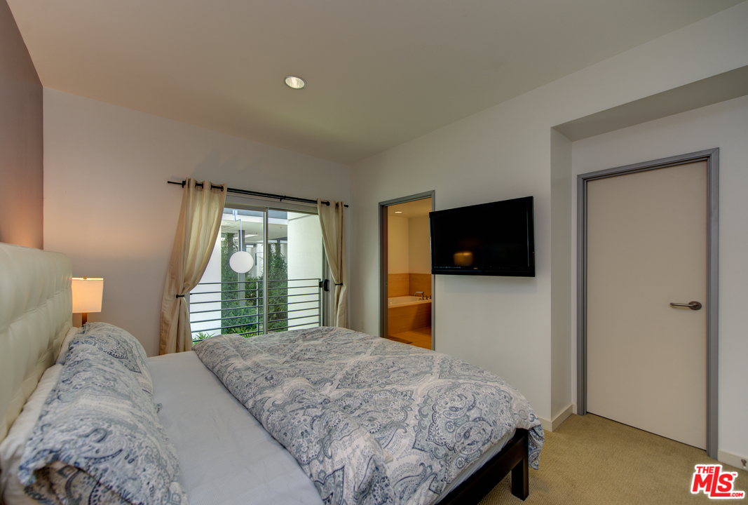 3119 Vía Dolce, Unit 116 Marina del Rey, CA 90292 - Photo 13 of 29