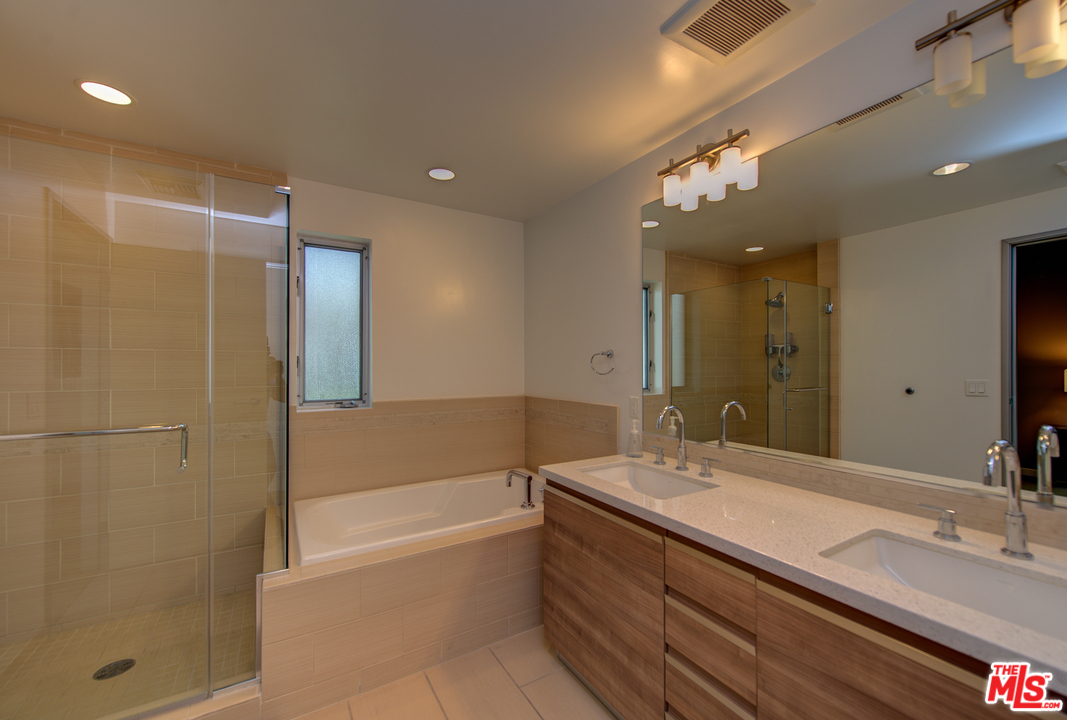 3119 Vía Dolce, Unit 116 Marina del Rey, CA 90292 - Photo 14 of 29