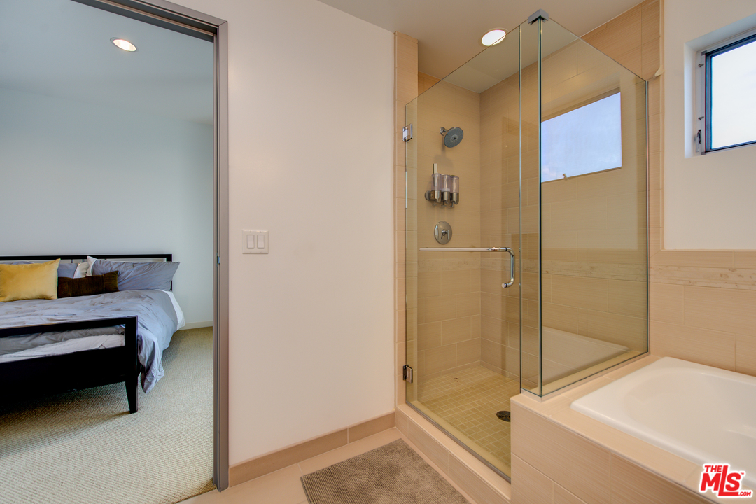 3119 Vía Dolce, Unit 116 Marina del Rey, CA 90292 - Photo 20 of 29