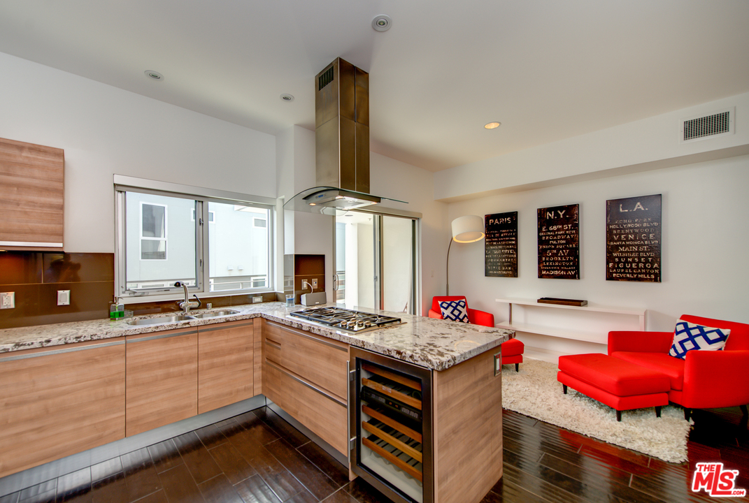 3119 Vía Dolce, Unit 116 Marina del Rey, CA 90292 - Photo 5 of 29