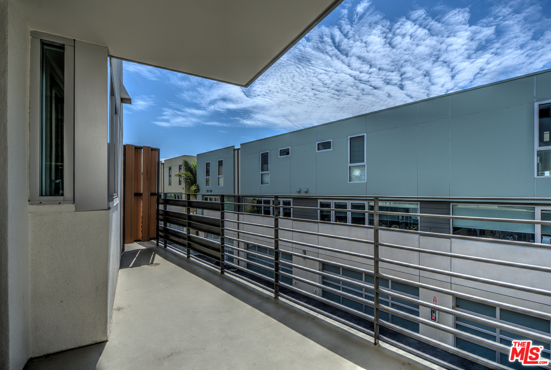 3119 Vía Dolce, Unit 116 Marina del Rey, CA 90292 - Photo 7 of 29