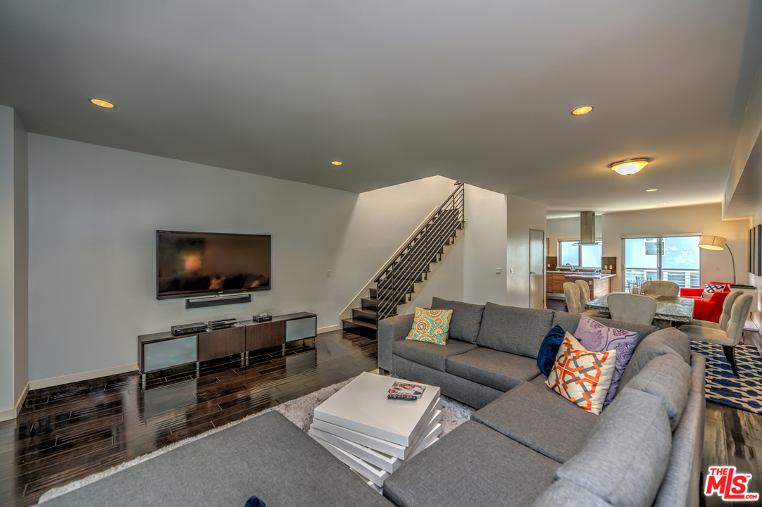 3119 Vía Dolce, Unit 116 Marina del Rey, CA 90292 - Photo 10 of 29