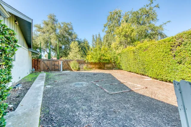 $650,000 | 5912 East Hamilton Avenue, Fresno, CA 93727