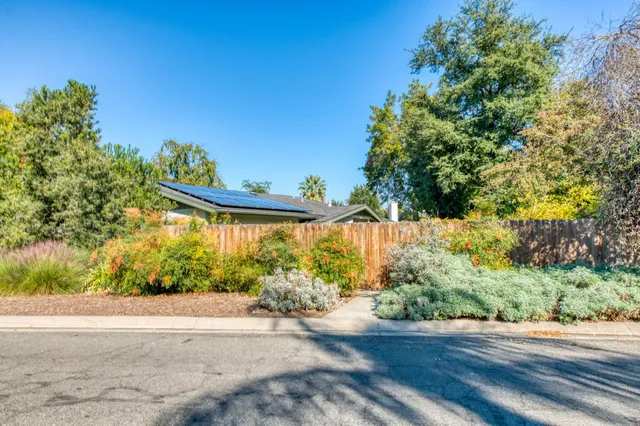 $650,000 | 5912 East Hamilton Avenue, Fresno, CA 93727