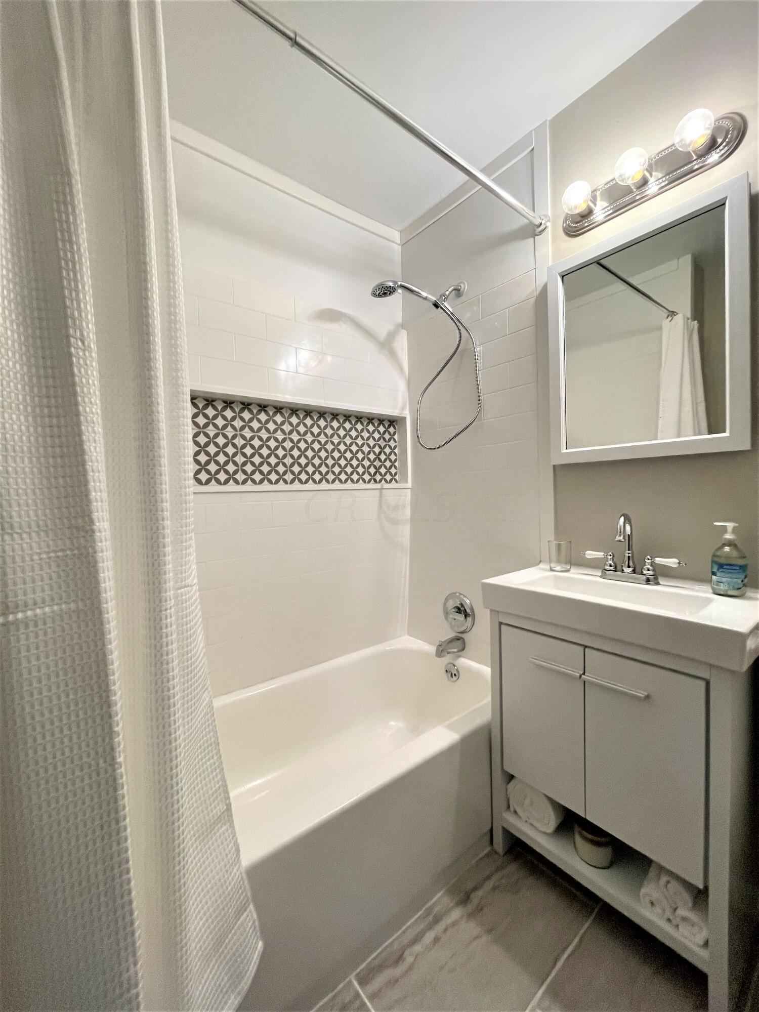 3216 Karl Road Columbus, OH 43224 - Photo 17 of 24 Upgraded full bath