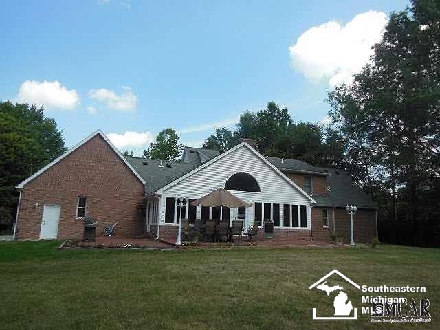 3737 West Erie Road Temperance, MI 48182 - Photo 6 of 34 21350610-5.JPG