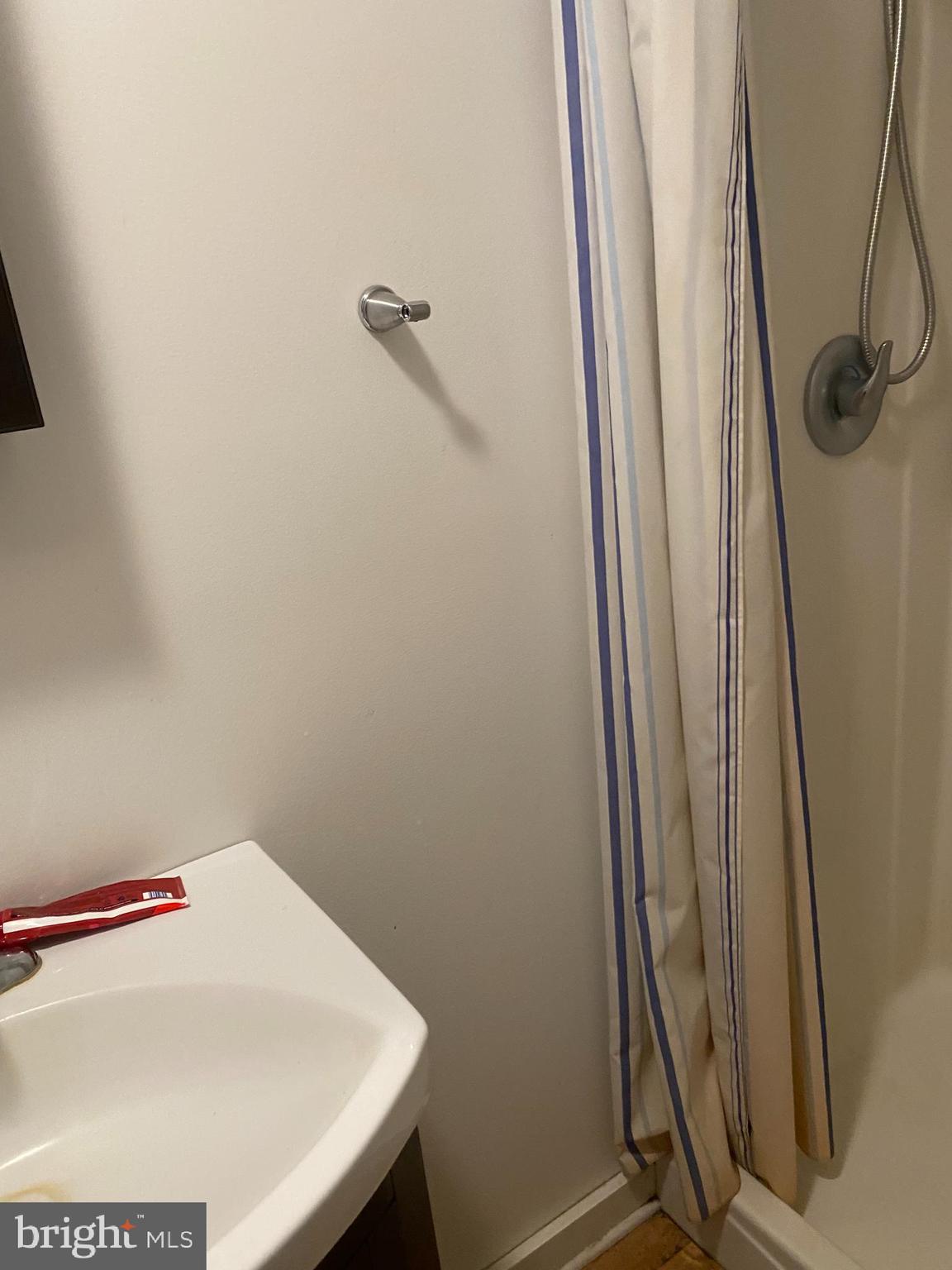 27100 Cash Corner Road Crisfield, MD 21817 - Photo 8 of 57 Bathroom 2