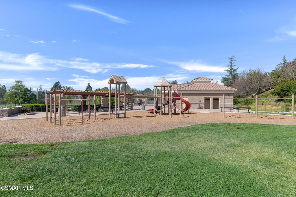 6140 Deerhill Road Oak Park, CA 91377 - Photo 66 of 72 a swimming pool view with a seating space