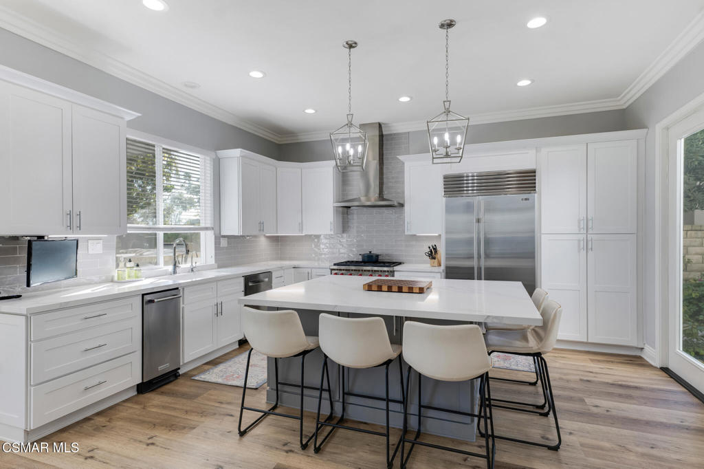 6140 Deerhill Road Oak Park, CA 91377 - Photo 10 of 72