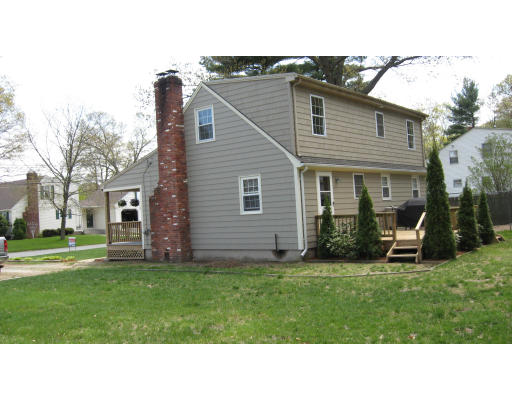 95 Ricard Street Seekonk, MA 02771 - Photo 4 of 16 Gallery Image 4