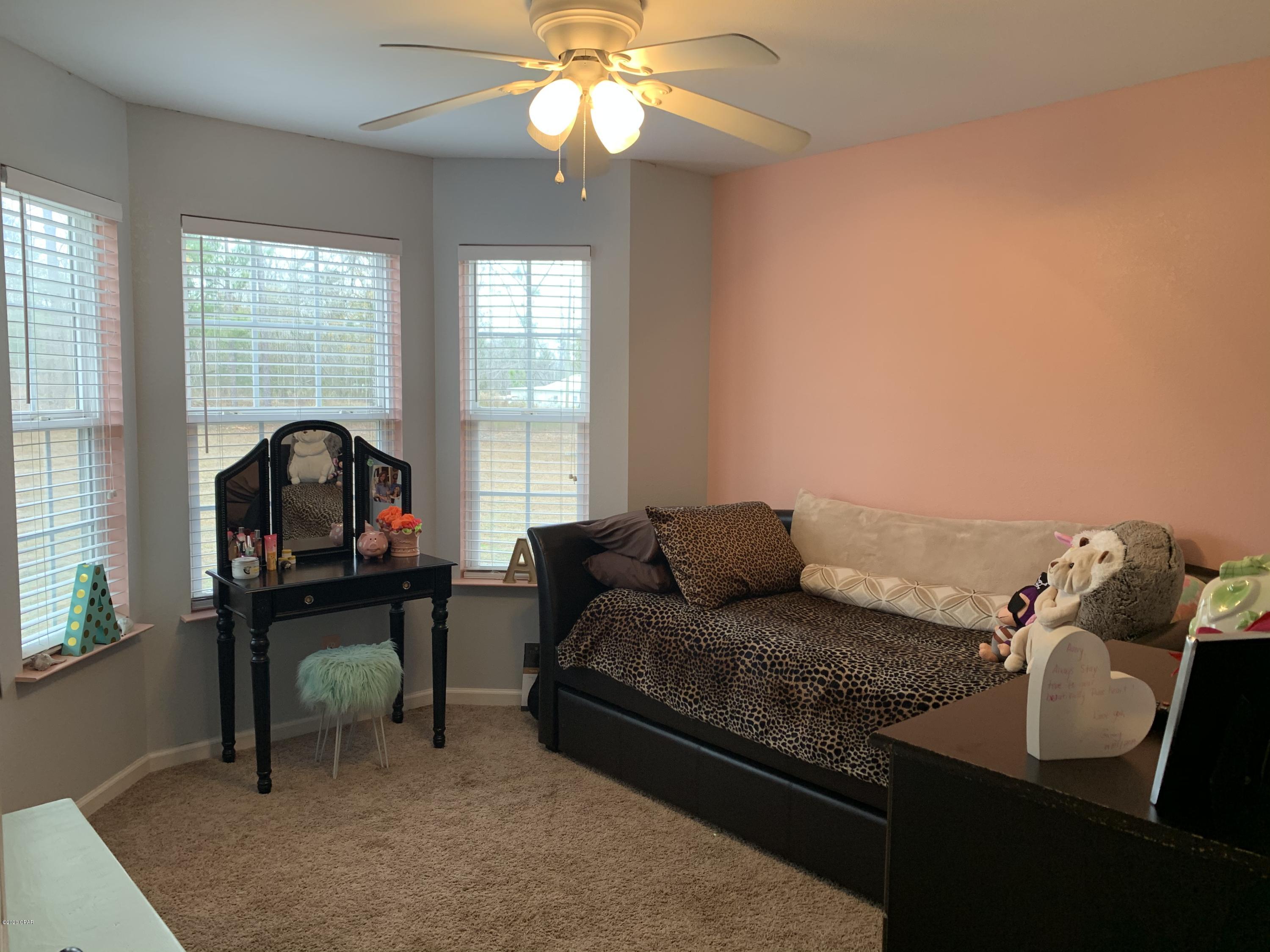 2021 Inwood Road Grand Ridge, FL 32442 - Photo 11 of 25 Gallery Image 11