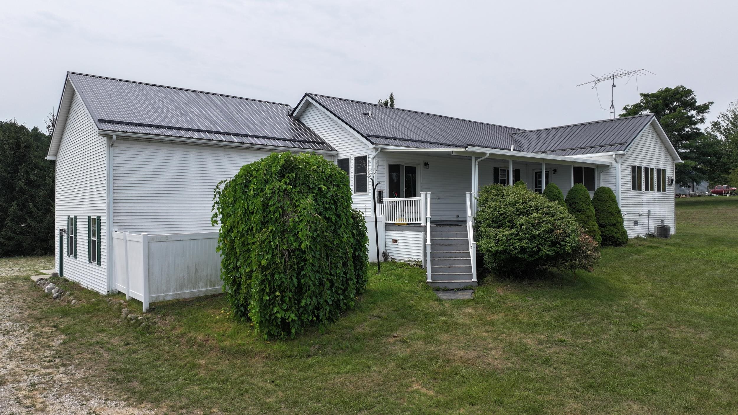 1190 Arthur Road Remus, MI 49340 - Photo 54 of 76 1949366-81d50c6b-f1ac-43e1-95ad-441ff6beb14f.JPG