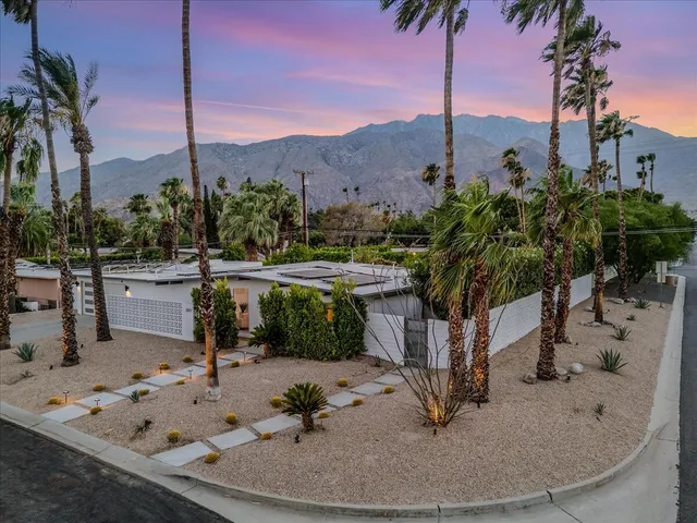 $999,000 | 2097 North Berne Drive, Palm Springs, CA 92262