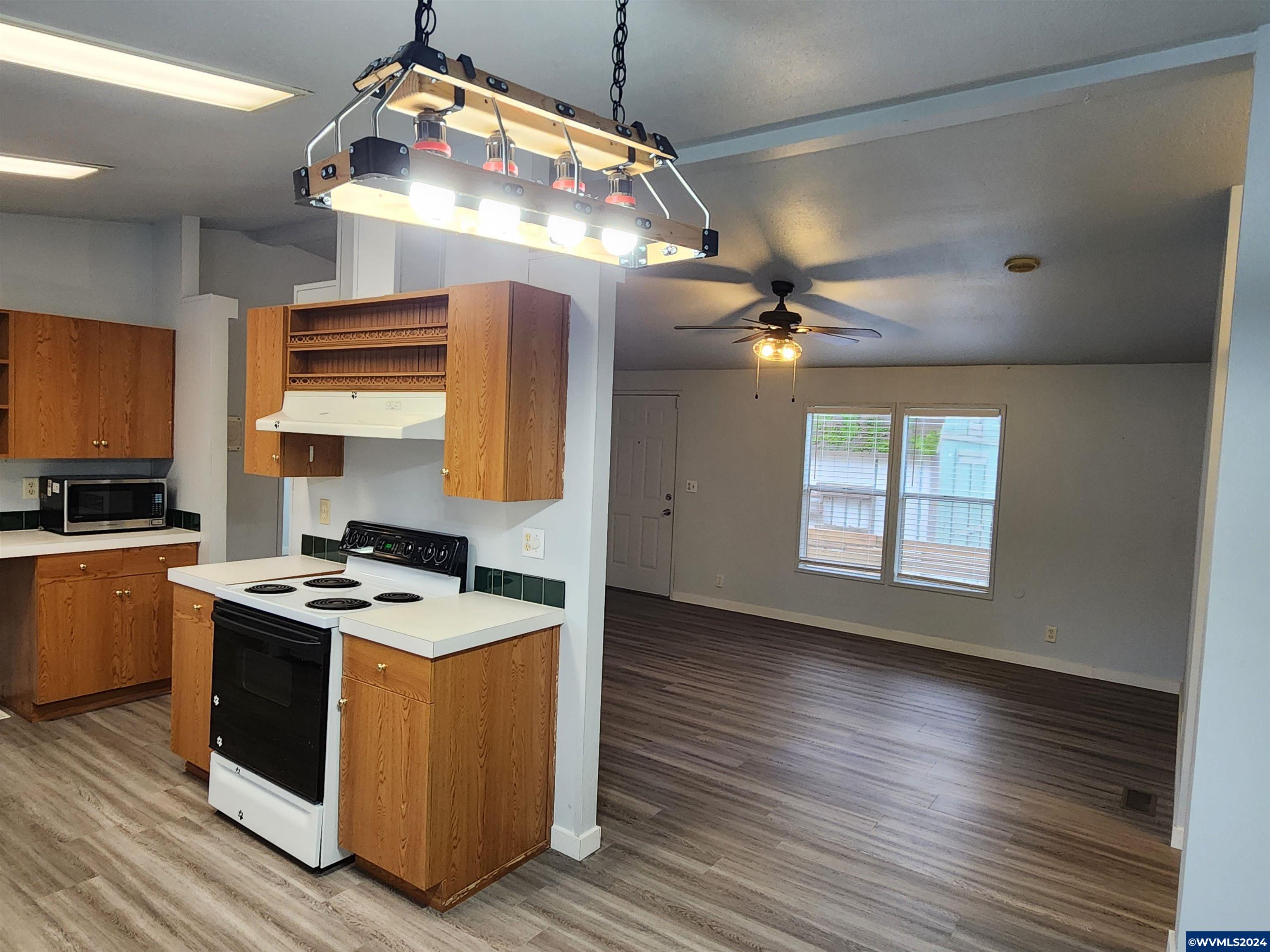 34505 Riverside Drive, Unit 21 Albany, OR 97321 - Photo 10 of 46 Gallery Image 10