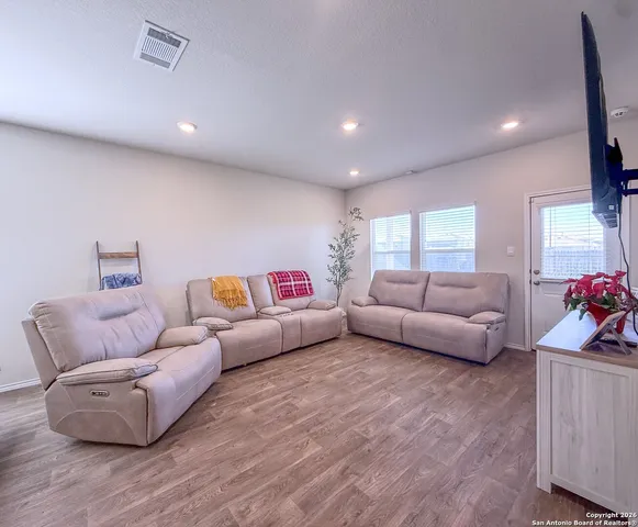 $2,195 | 15535 Cardamom Cove, Von Ormy, TX 78073