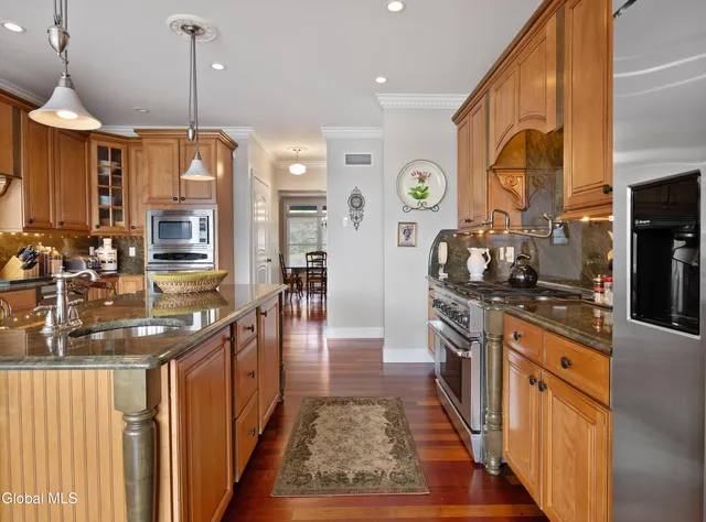 $3,995,000 | 2988 Lake Shore Drive, Lake George, NY 12845