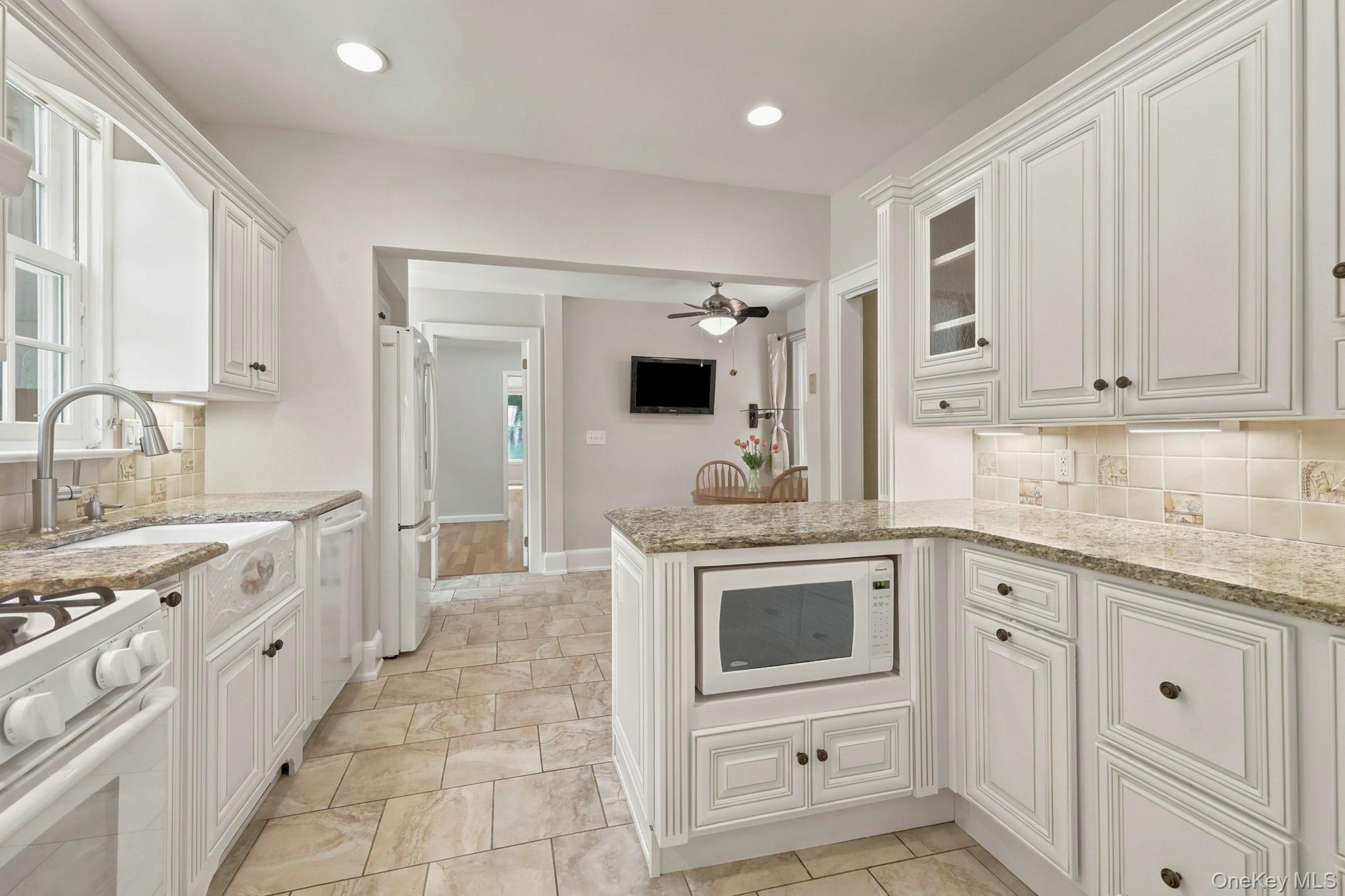 44 Beach Road Ossining, NY 10562 - Photo 8 of 45
