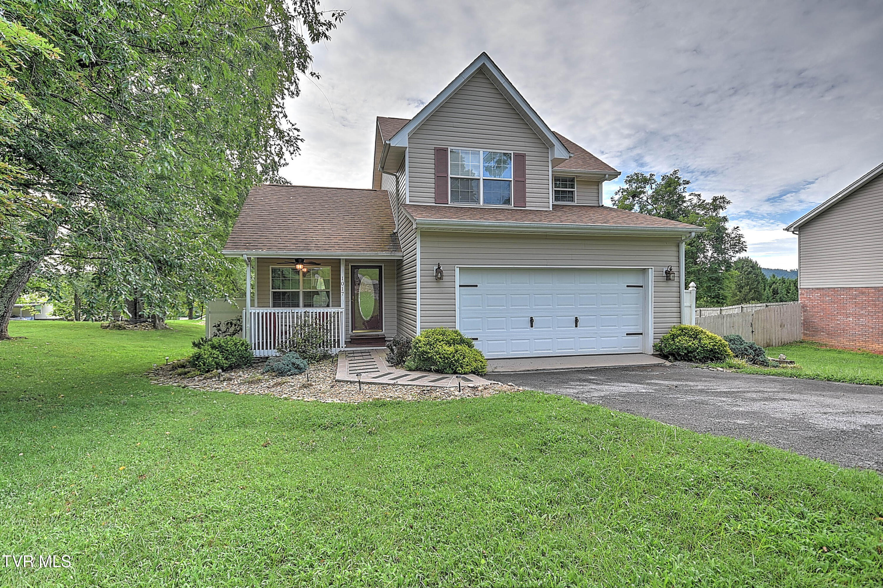 1017 Barber Road Bristol, TN 37620 - Photo 3 of 57 1017 Barber EL-4